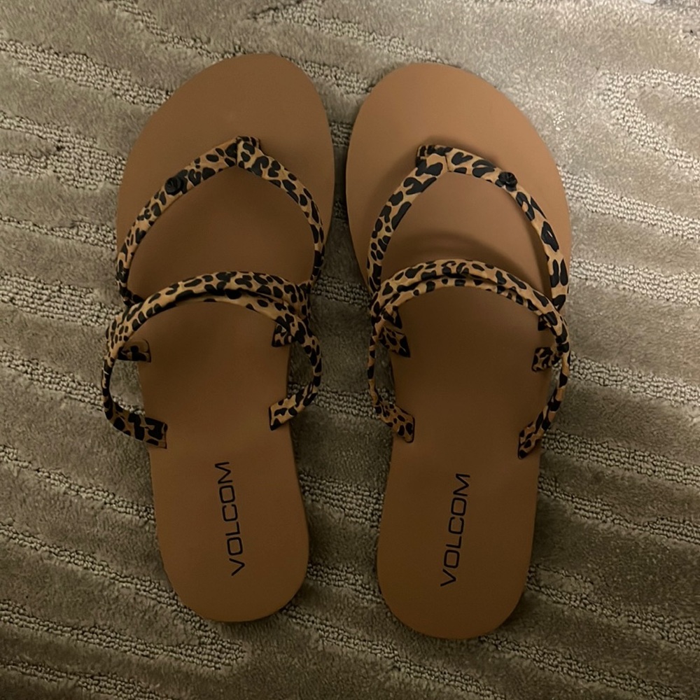 Volcom slippers